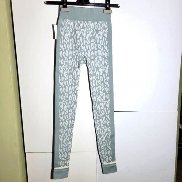 NEW Sweaty Betty leopard animal jacquard base layer legging green  white 4 XS - Picture 5 of 9